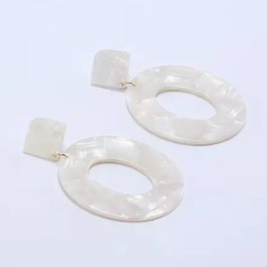 🌟{BOGO}🌟 NEW White Acrylic Oval Earrings